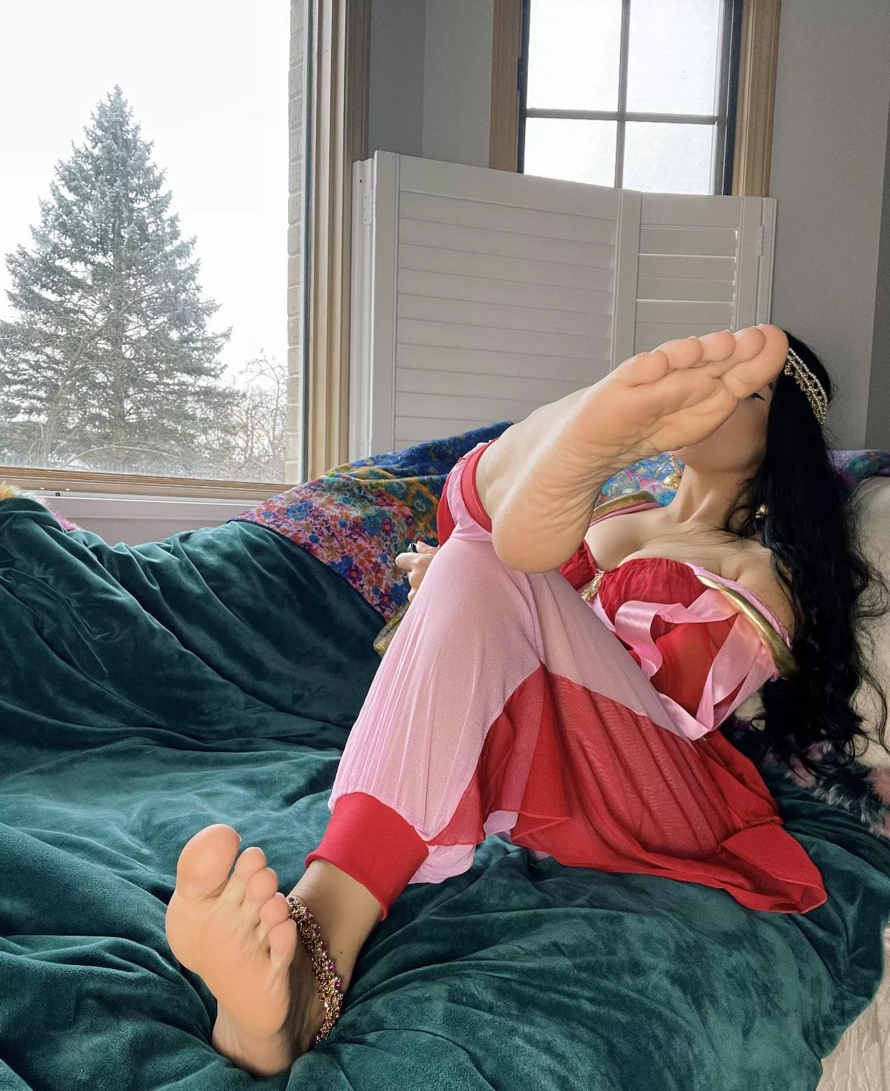 Chilly day.. come warm me up 💕