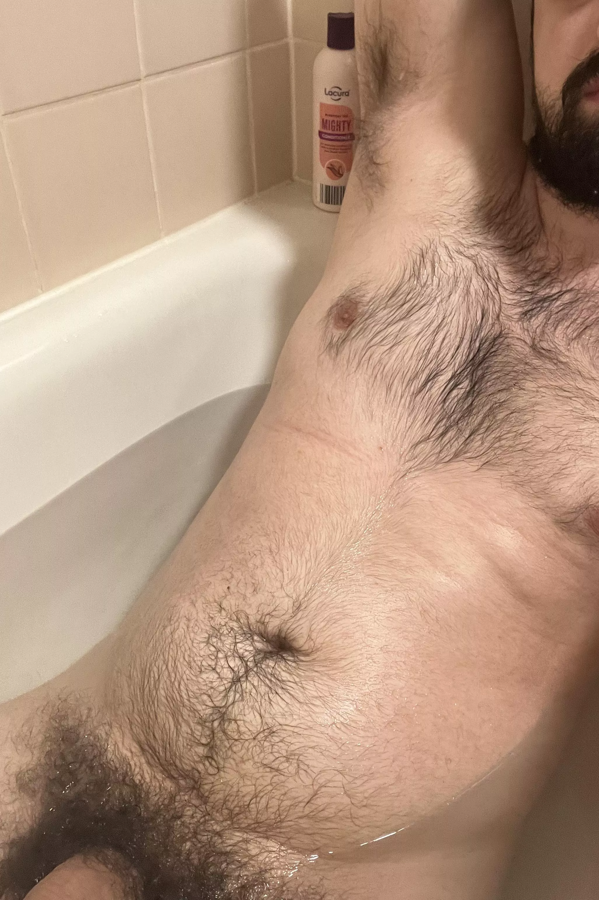 How do I look?💪🏼💦 Dms open😈