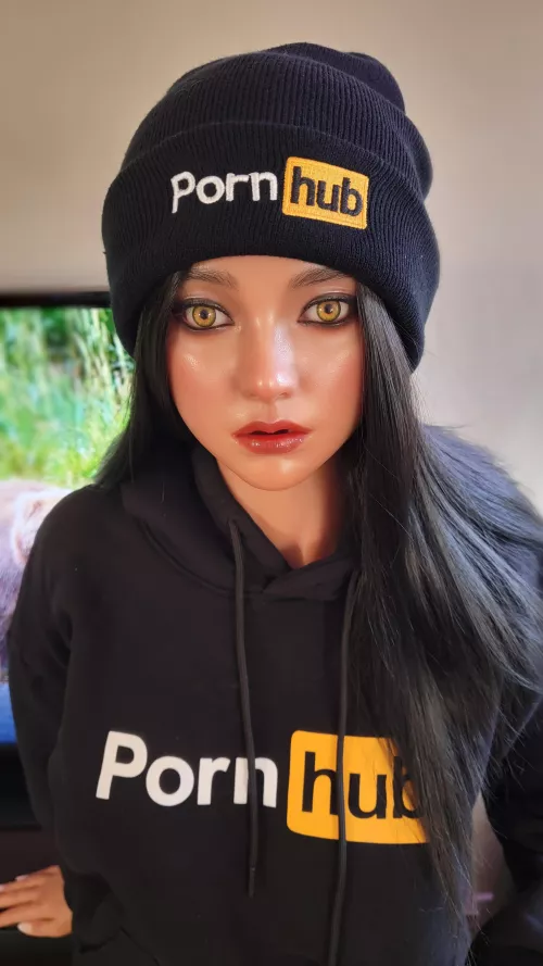 How does she look in my Pornhub 100k subscribers gear?