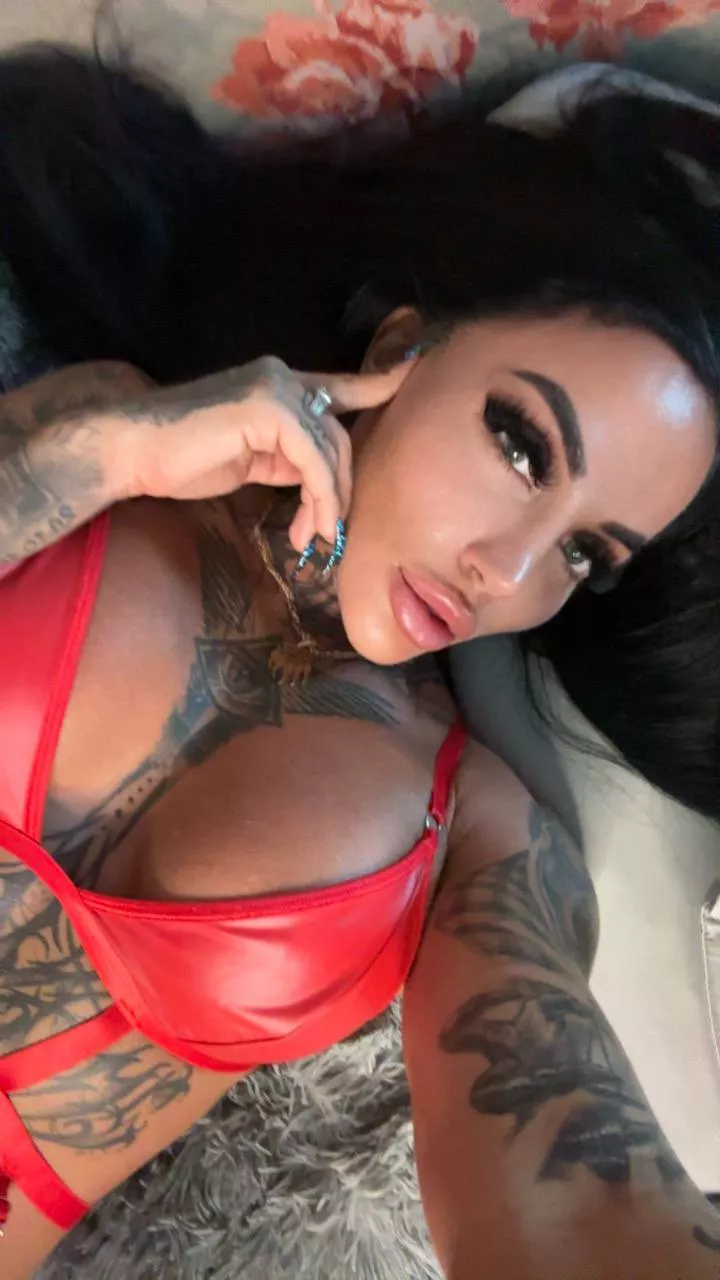 imagine a kiss from me