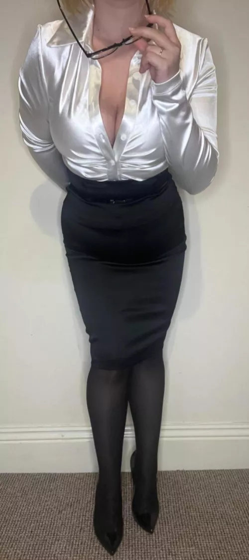 Just coming to ask if you have a pen I can borrow? 😉😋😈