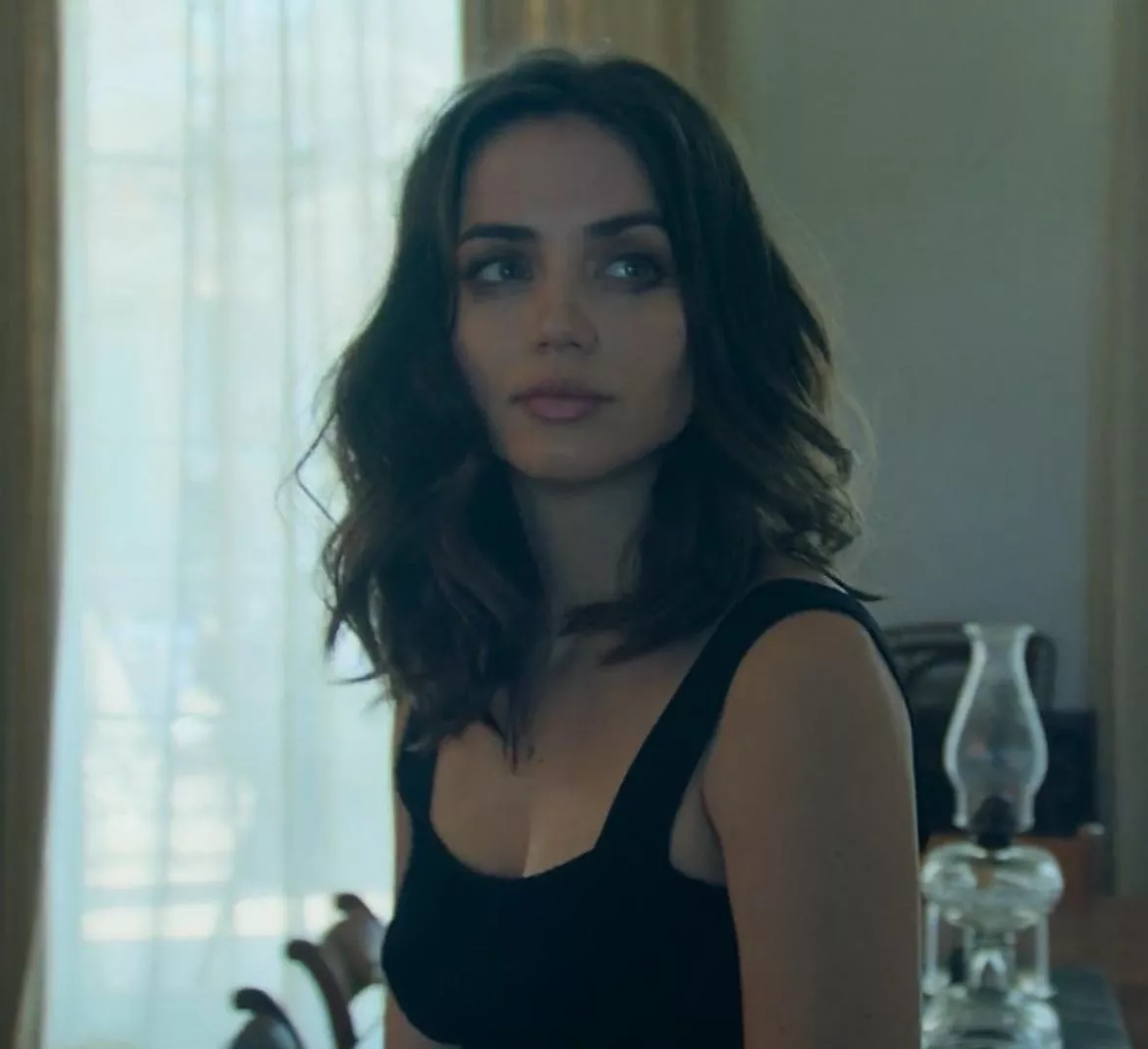 Let’s do a quickie goon sesh for Ana De Armas
