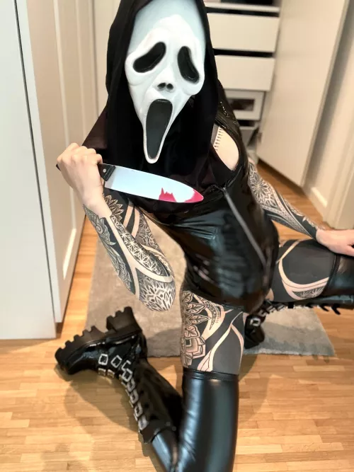 Tonight we’ll do it the other way round. I’ll make YOU scream