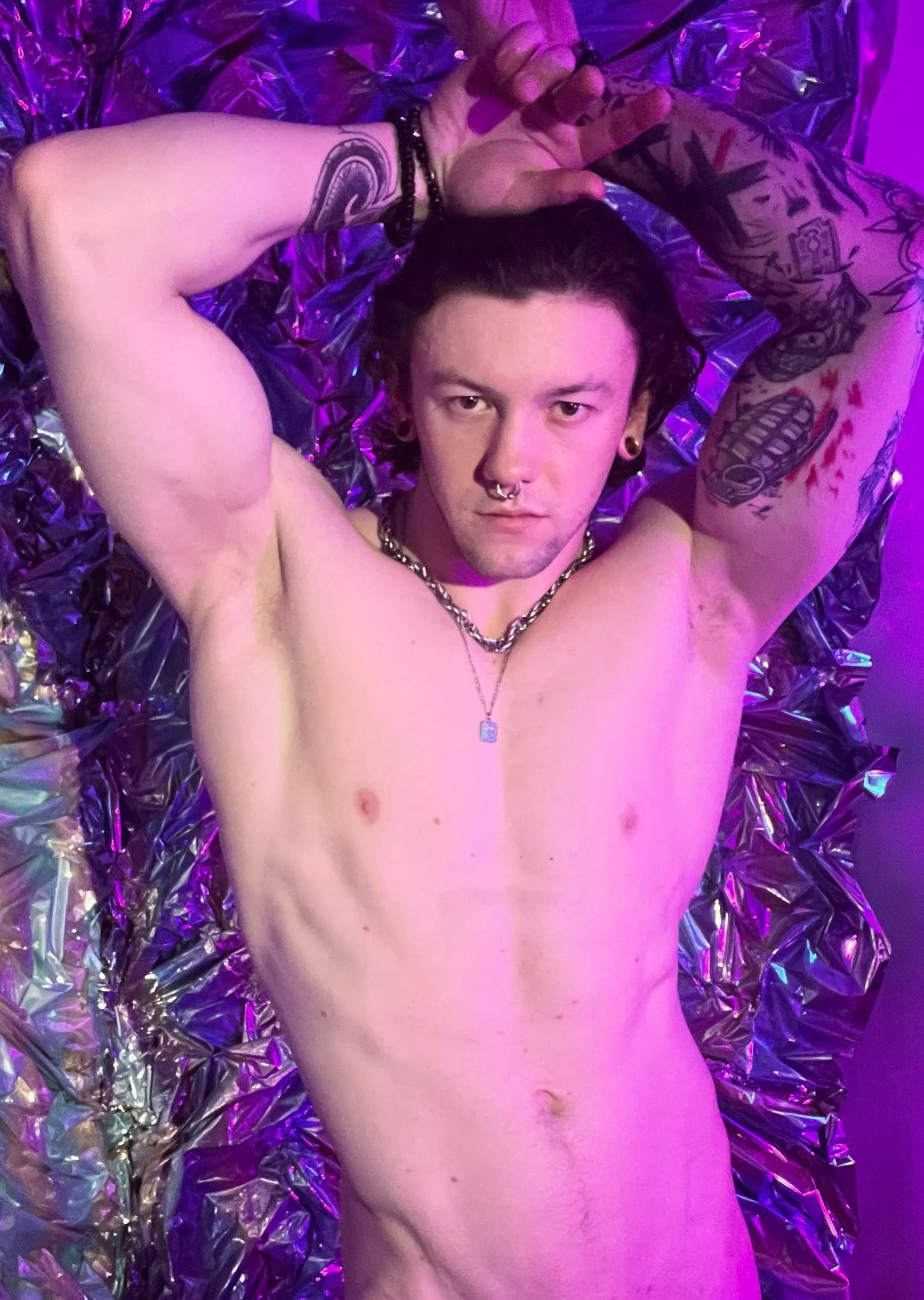 Wanna party with me 😈🤔