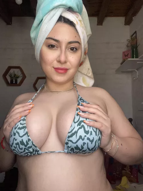 What's the best thing about this photo? 19F