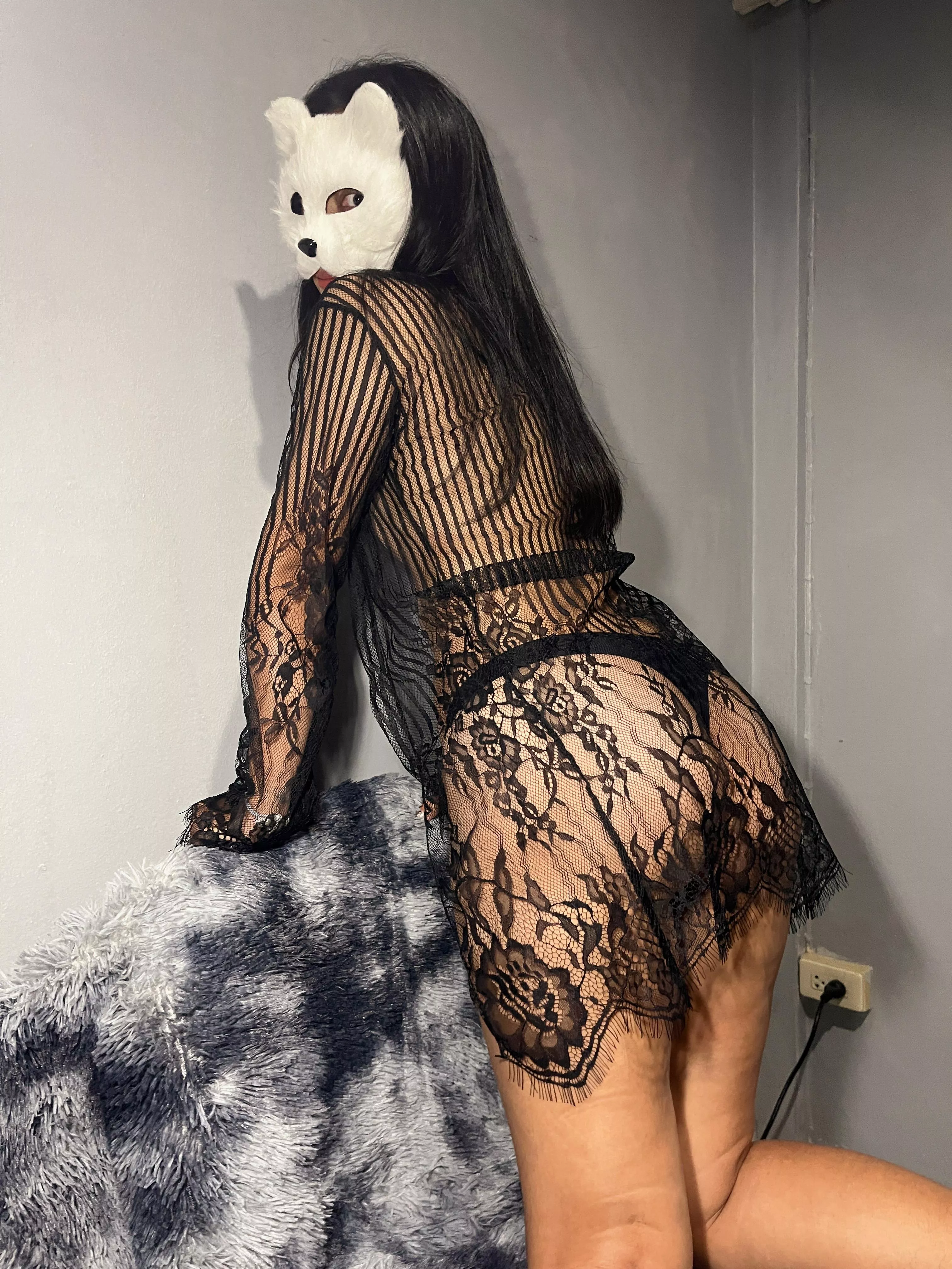 Would any older men on here eat me out?