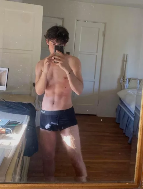 20 wanna make new friends. Hmu