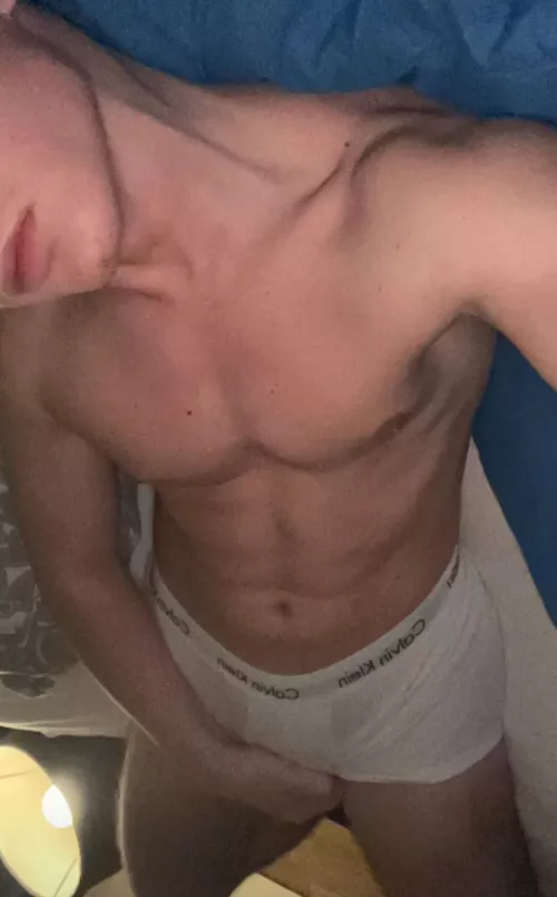 24 Anyone fit wanna snap?