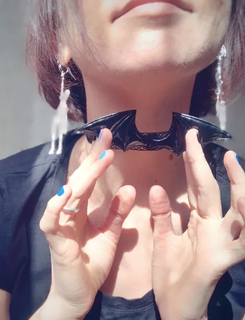 A mask tells us more than a face (Oscar Wilde)