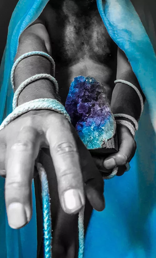 Alluring Crystal Holder