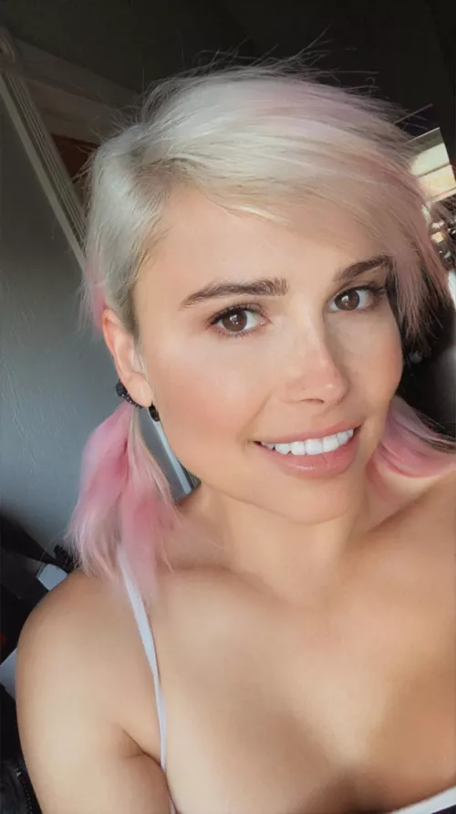 Am I too old to be a femboy 👉👈 🥺 Just turned threeee ooooooh argh