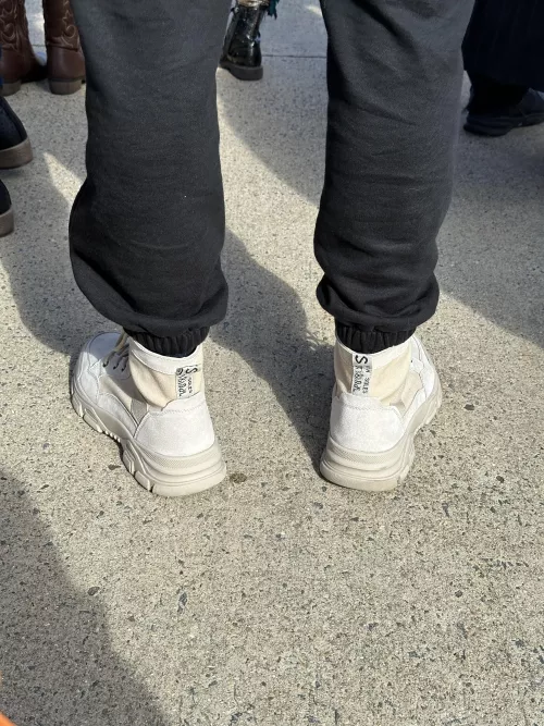 Any idea what brand this is?