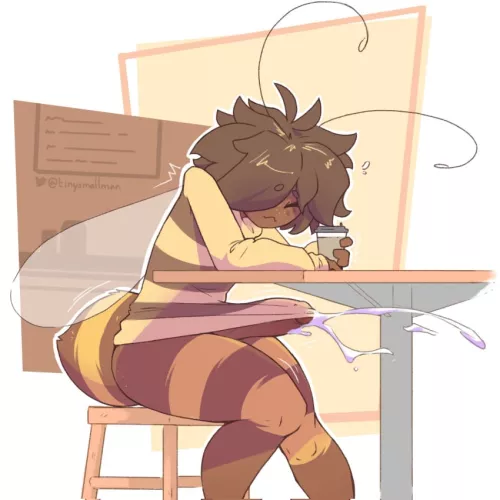cute bee boy (tinysmallman)