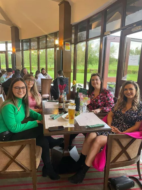 Green top= 1, pink top= 2, blue dress= 3 pink dress = 4… the choice is yours ;) [4]