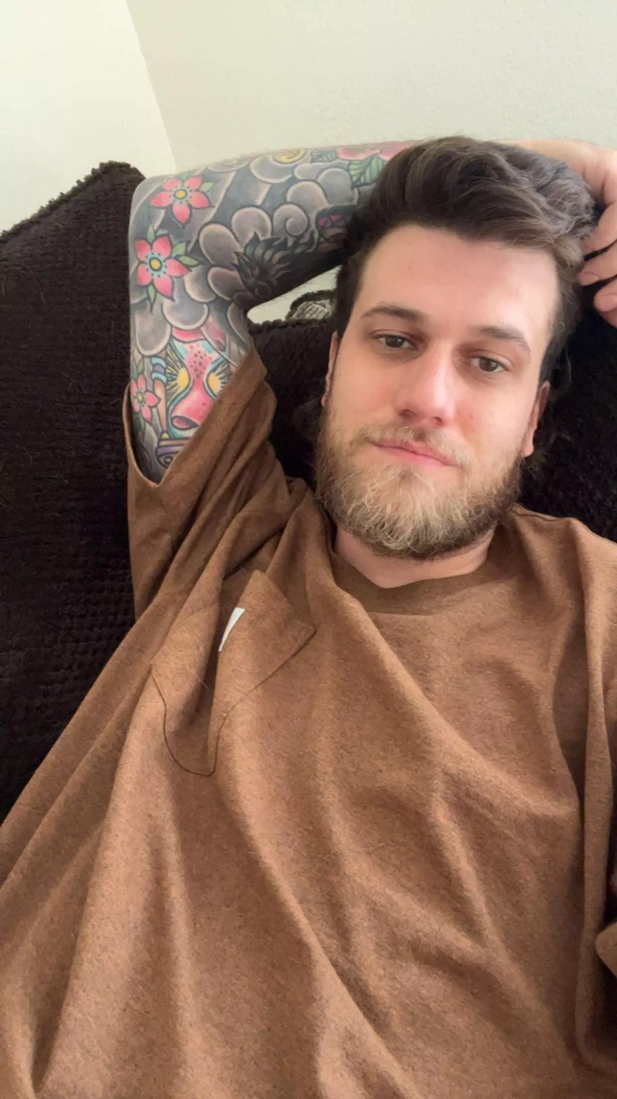 Happy Saturday! Let’s chat :)