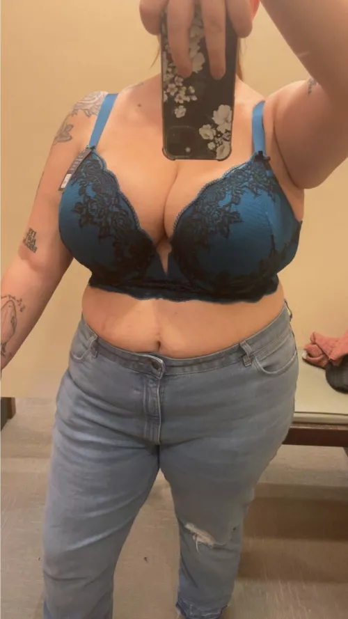 Help my breasts burst out for you