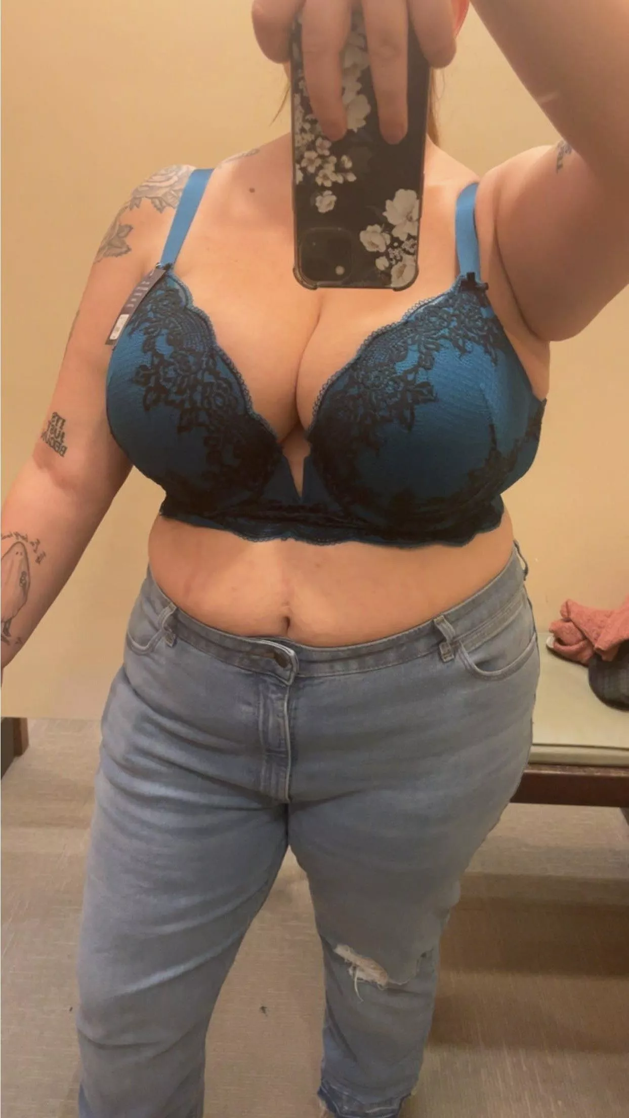 Help my breasts burst out for you