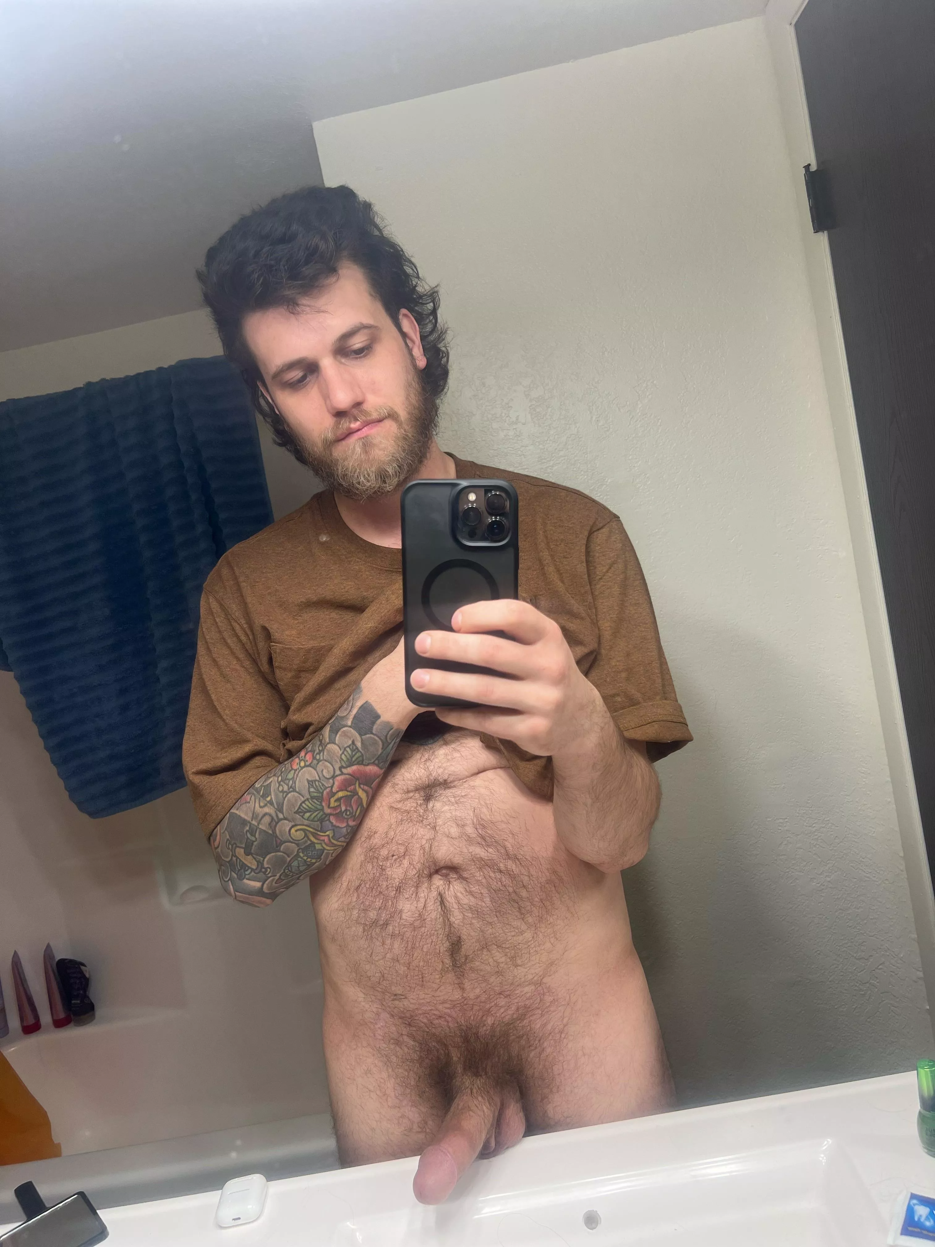 I need someone to bend over this sink