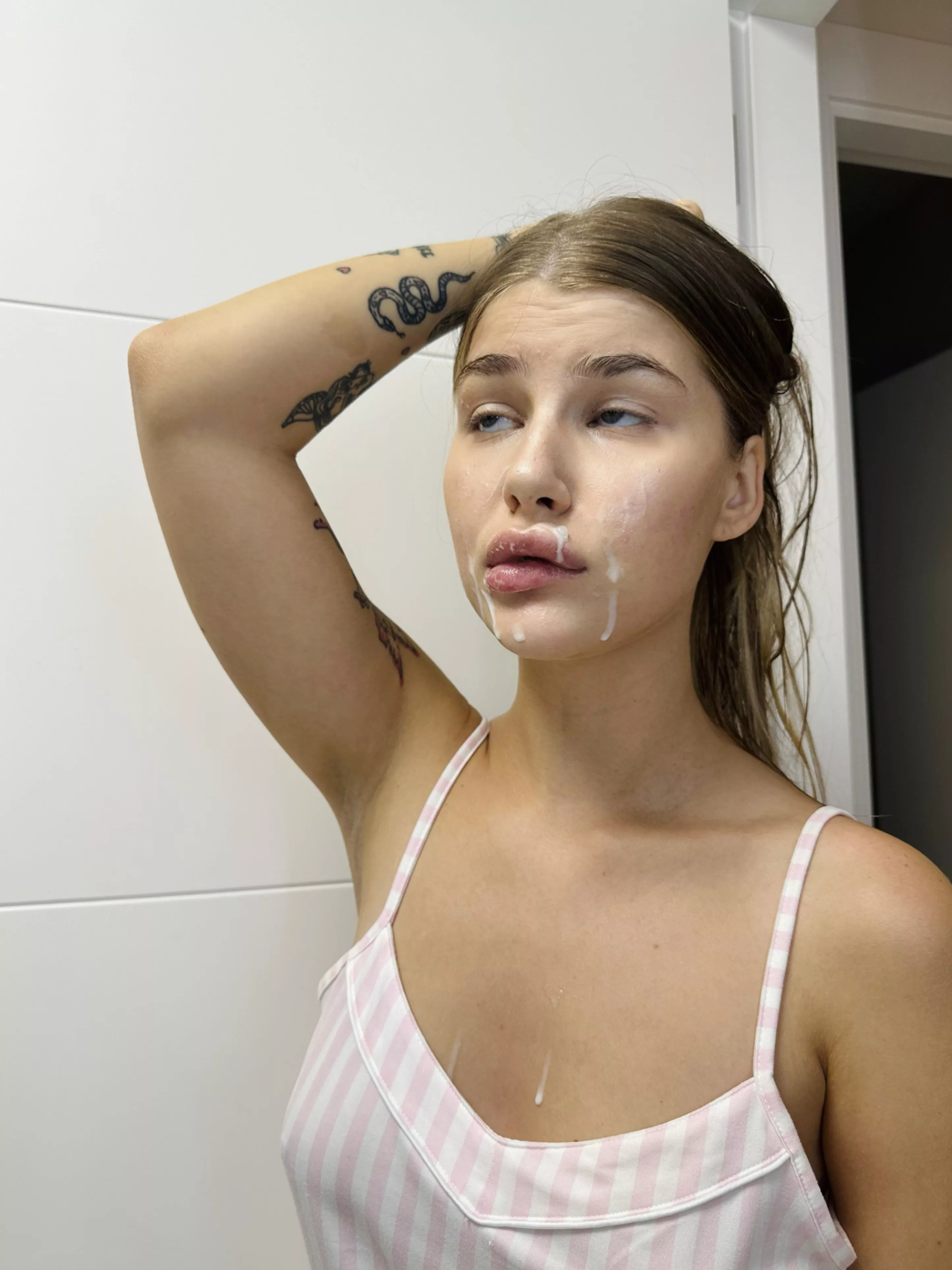 It turns me on so much when they come on my face