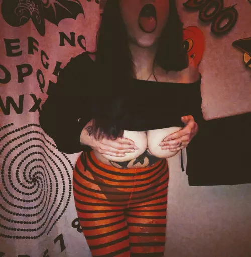 Let's help each other out 😏