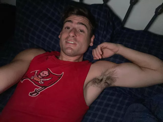 My favorite guy exposing his armpit