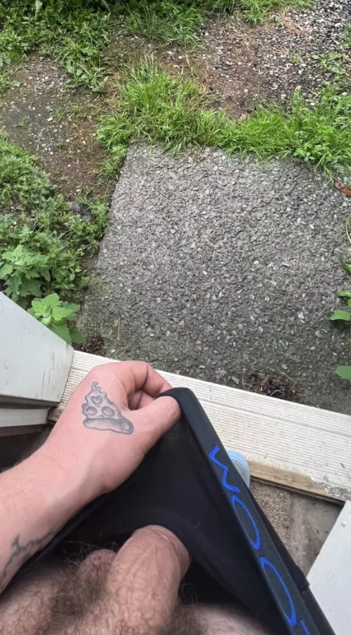 Showing the early morning traffic.