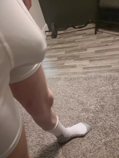 Side view is it small?