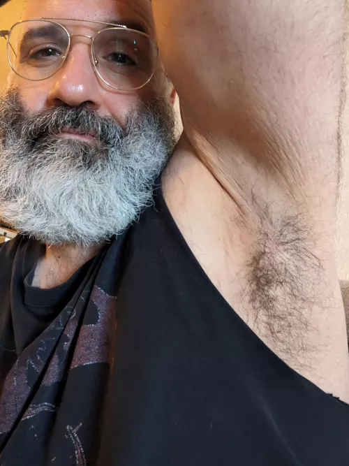 Wearing my glasses so I can see you drooling over my pits