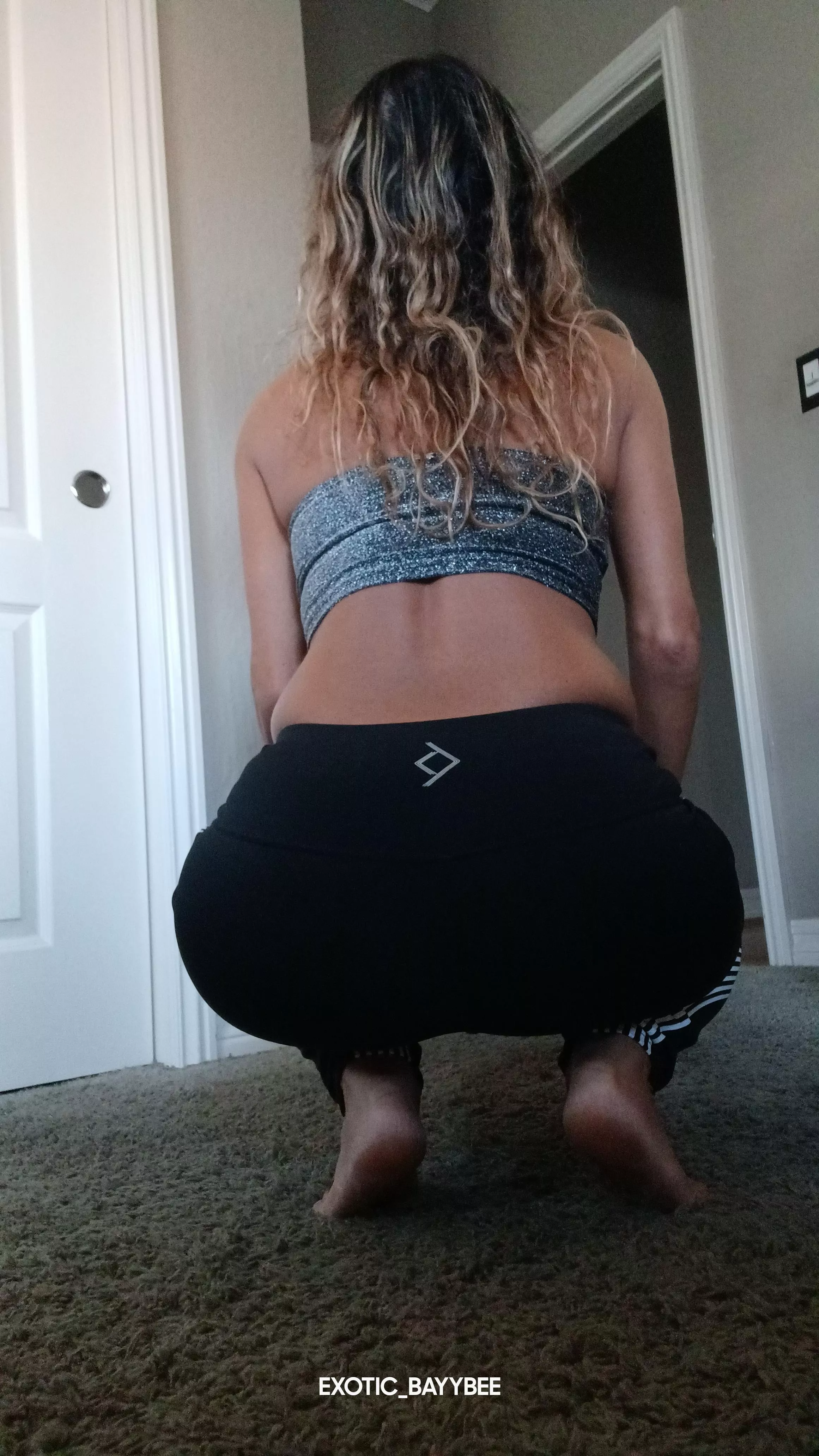 Yogapants, making bets and football all day
