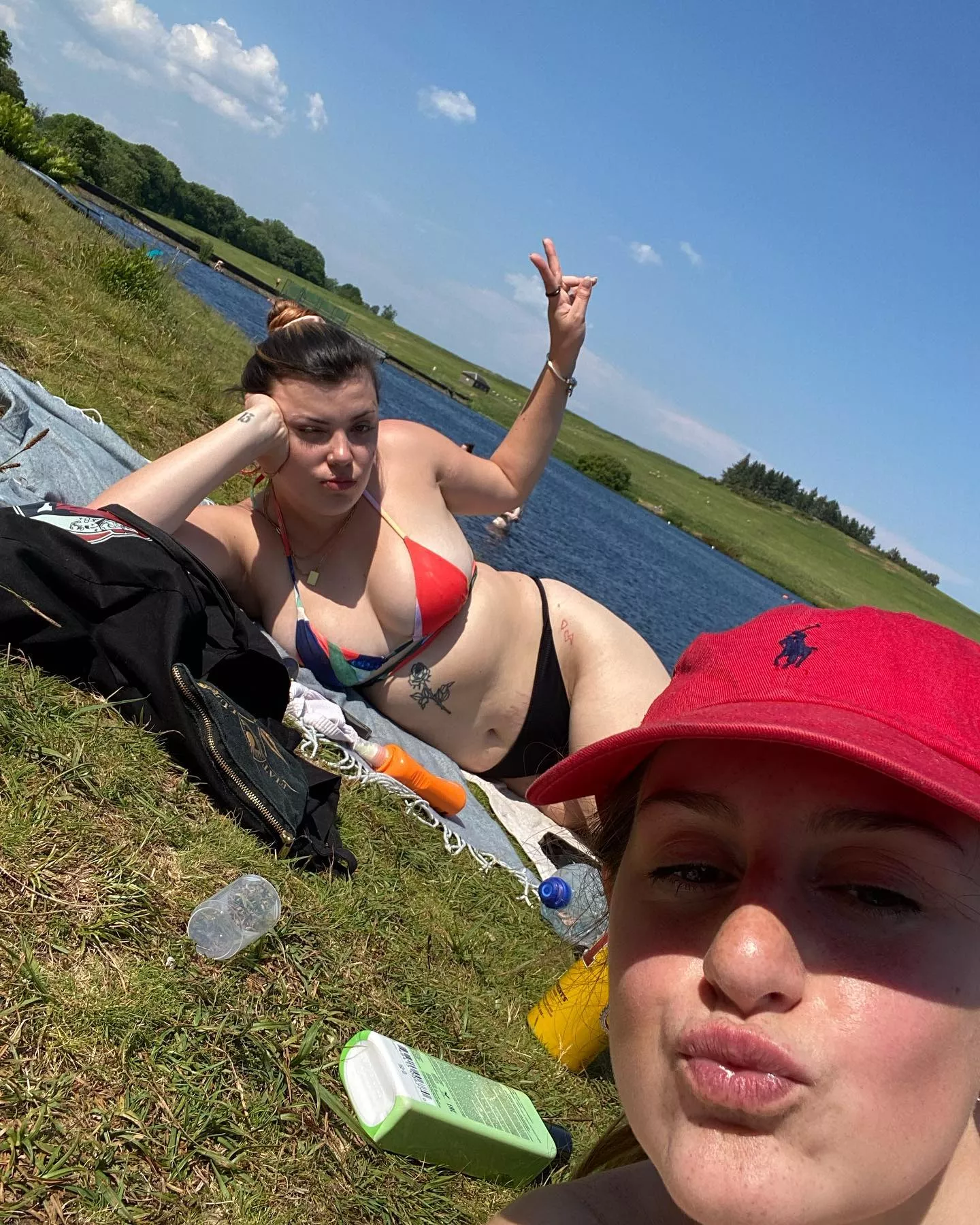 You can see the envy on her face