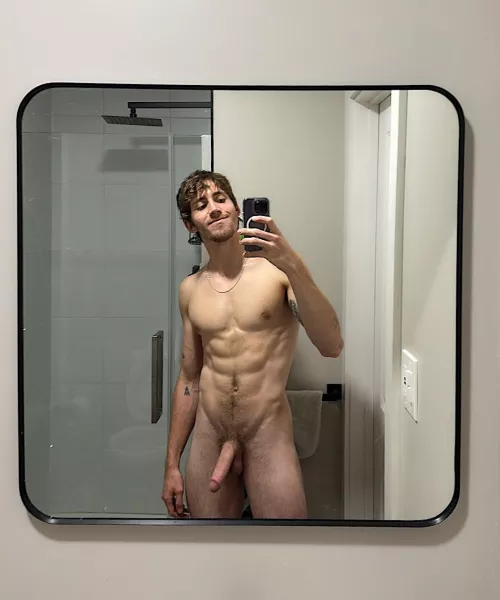 Any bros wanna get on their knees for me? (22)