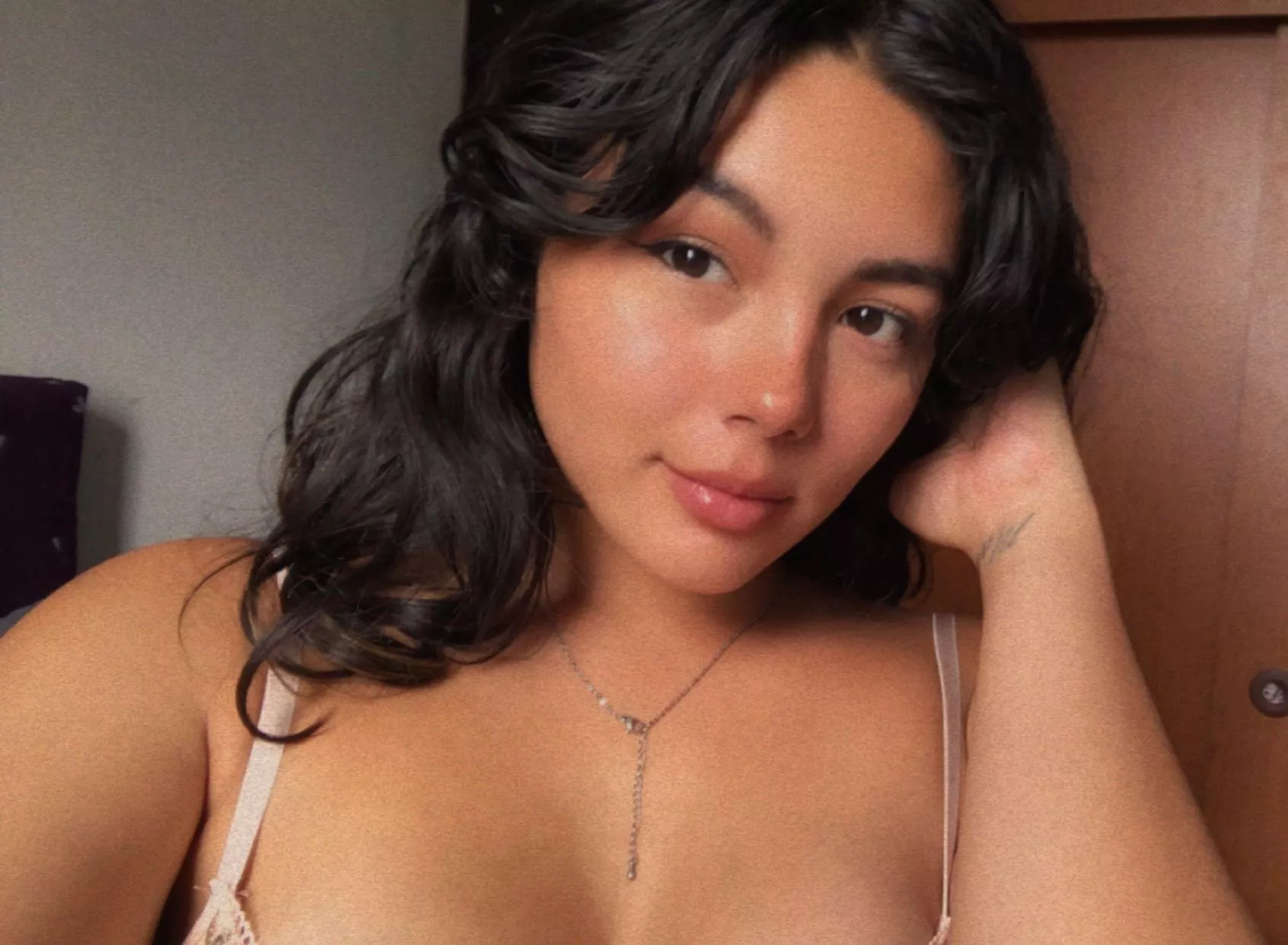 Are you into barely legal Latinas? 😘