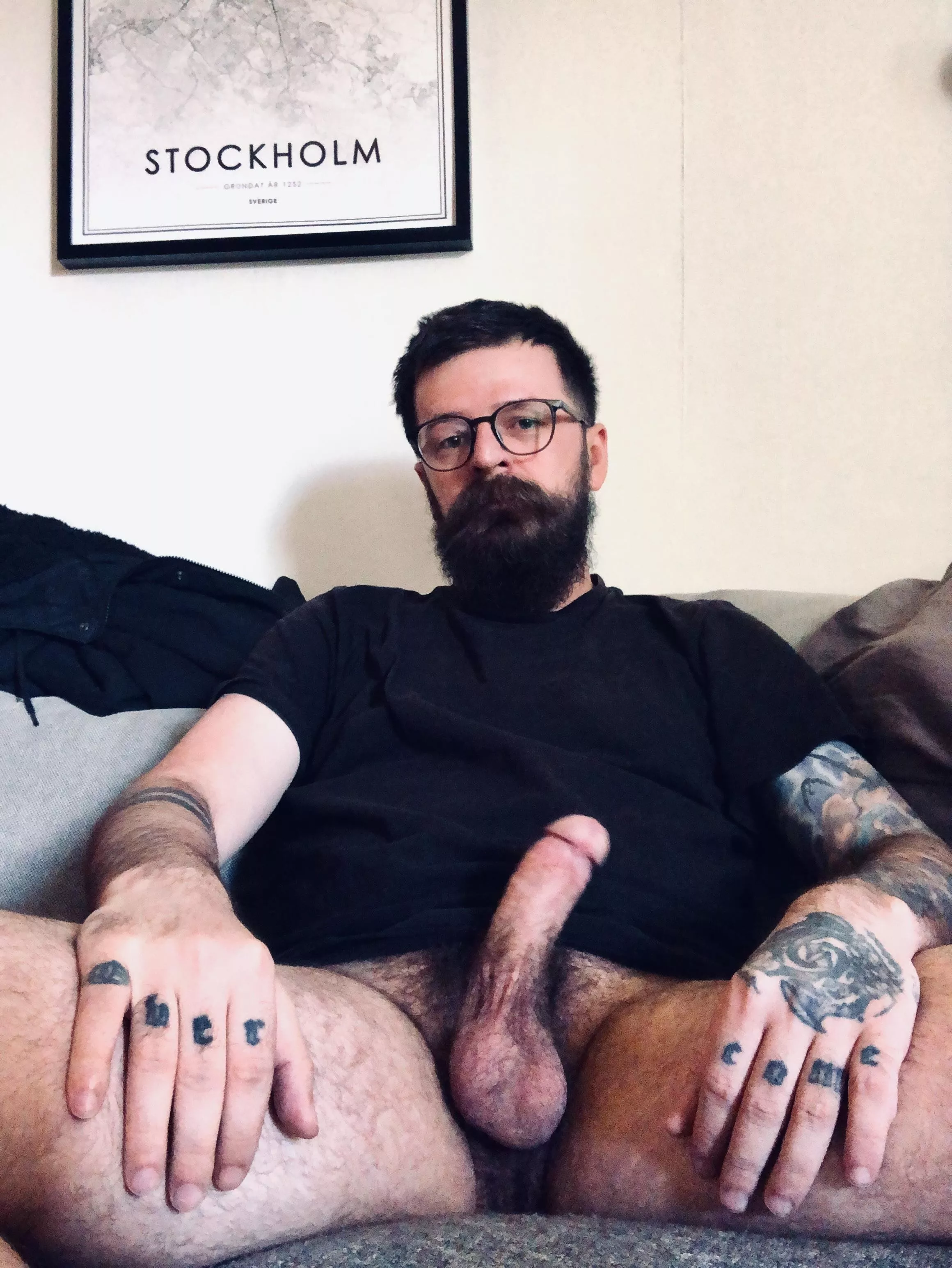 Daddy needs a good boy to relief him