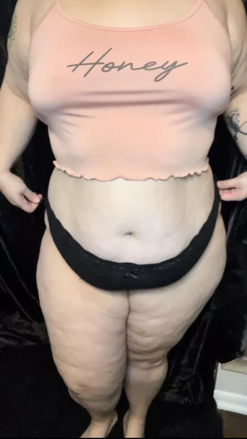 Do men like women with stretch marks & cellulite?