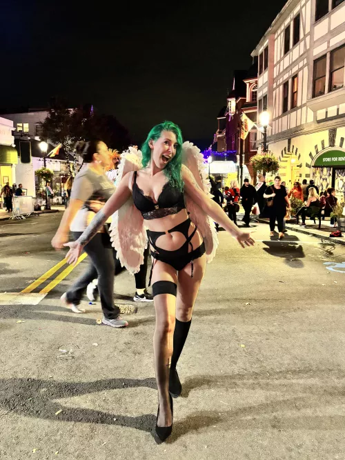 Full lingerie this Halloween