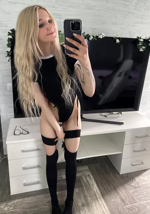 girls in black are perfect