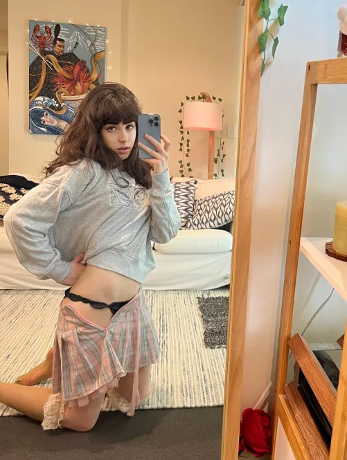 hope u don’t mind im wearing my little frilly panties for our private lesson x