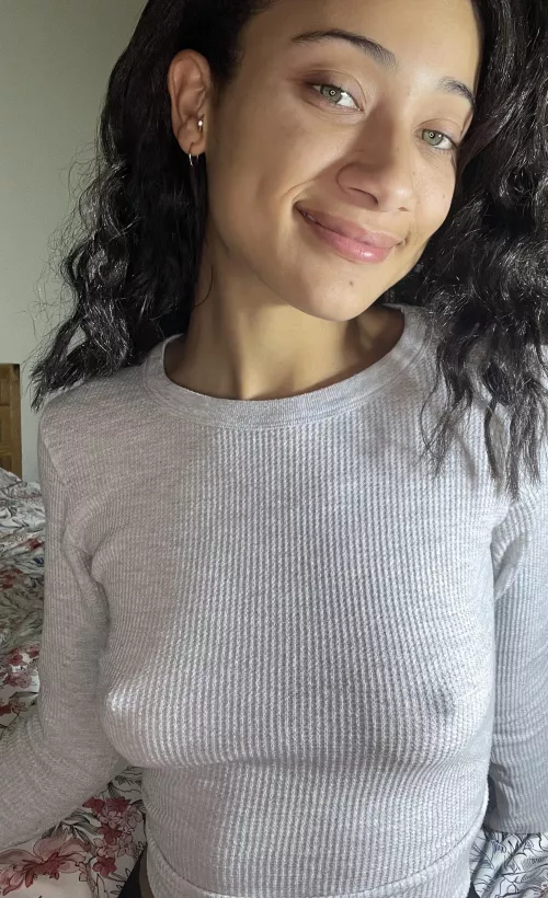 Lazy sunday means no bra