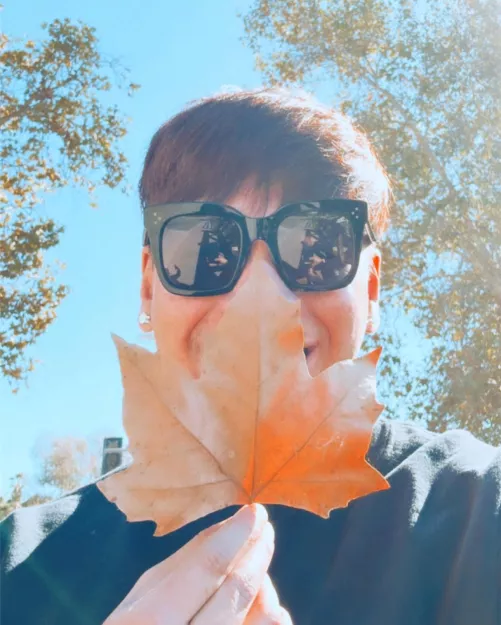 Maple Leafy…🍁 Fall Breezy…🍂 And So Grinny…😁