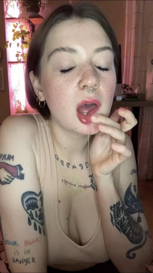 Need some volunteers to pleasant me [oc]