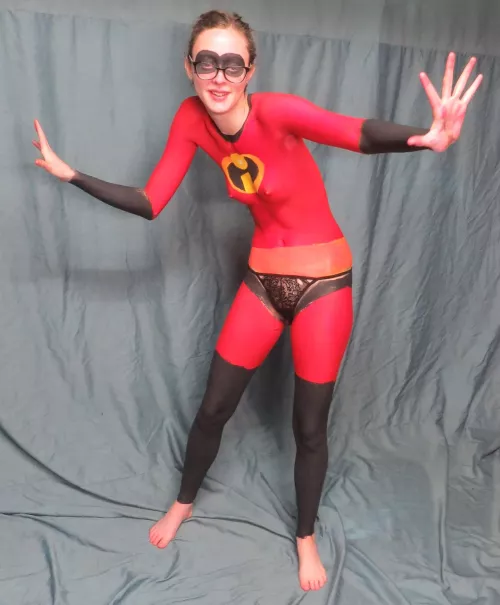 Ok she might be able to be invisible but she still needed glasses