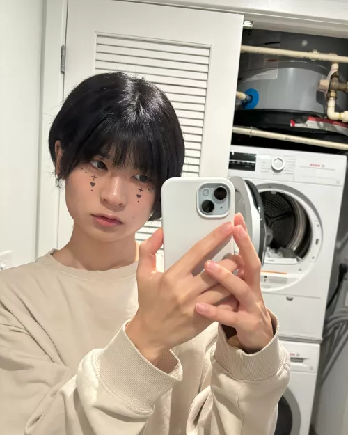 Practicing my Halloween makeup :3