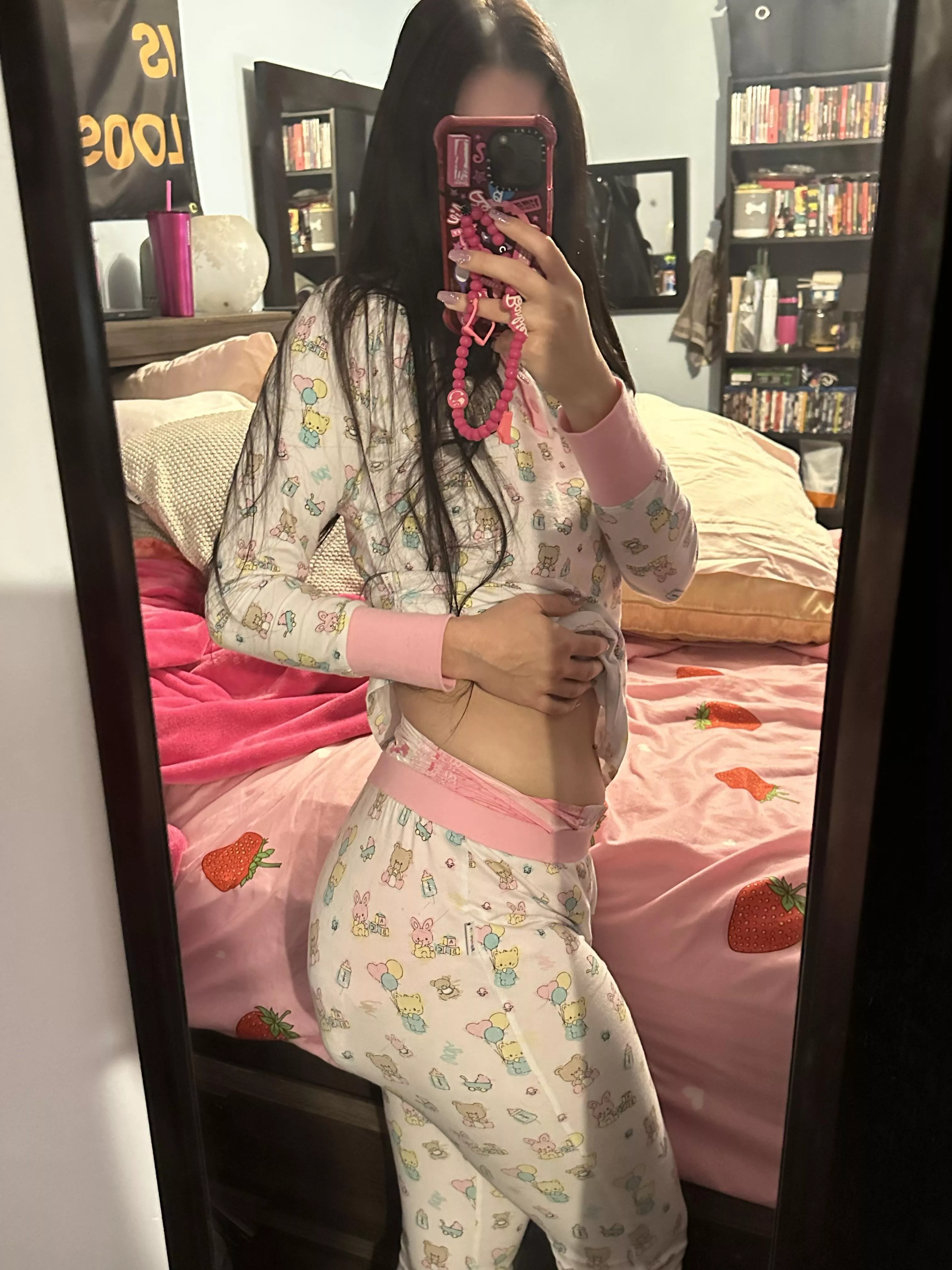 Saturdays are for snuggling 😴 Saturdays are for snuggling 😴