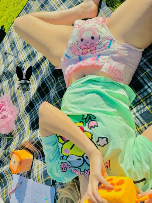 Spring days babying around 🧺☀️