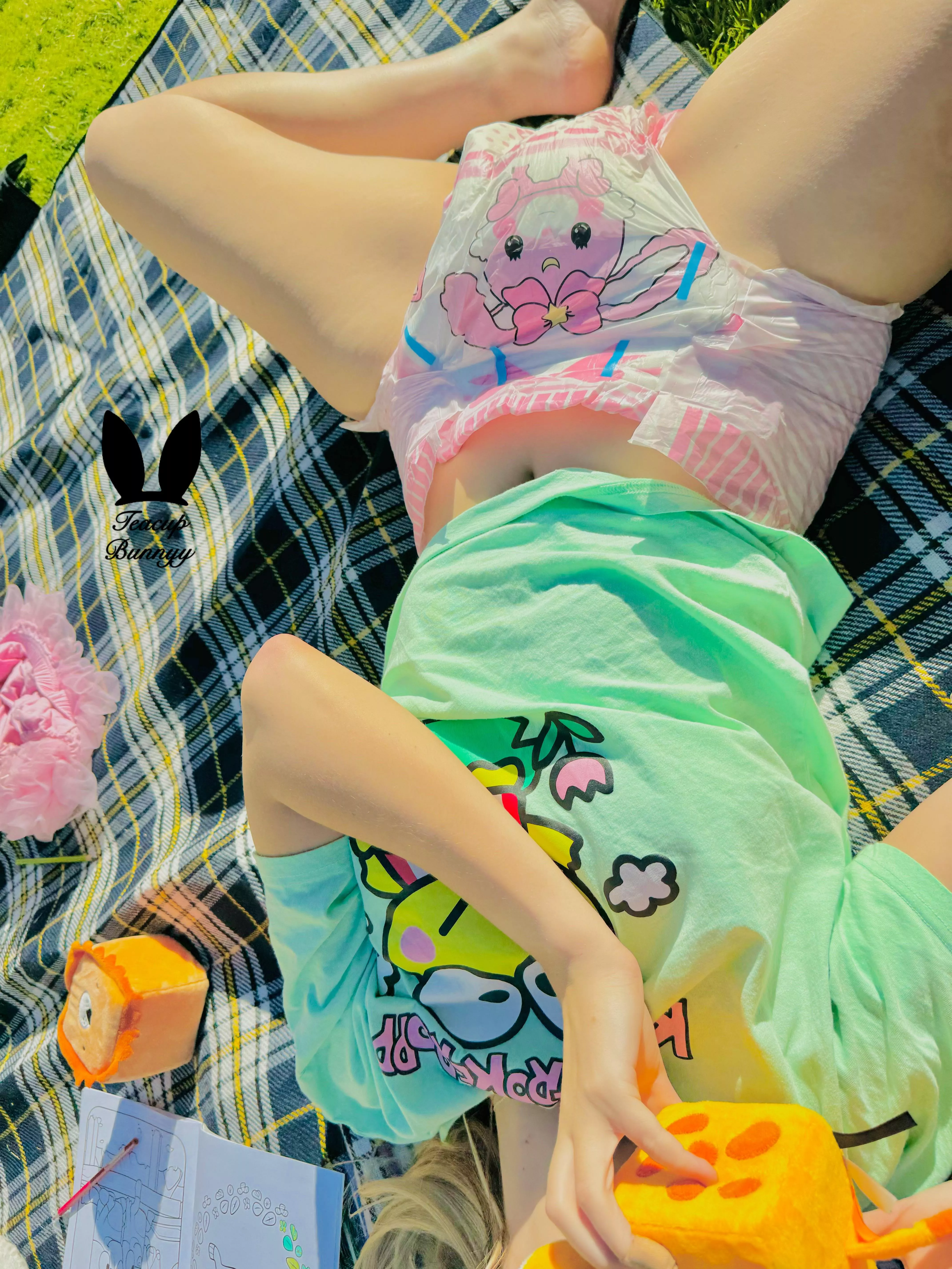 Spring days babying around 🧺☀️