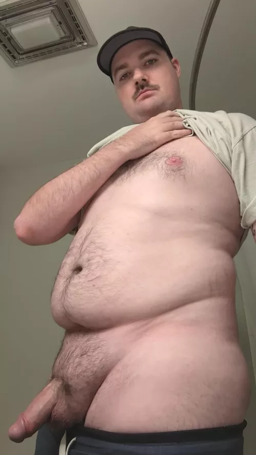 Suck on my tits while I drip pre cum 💦