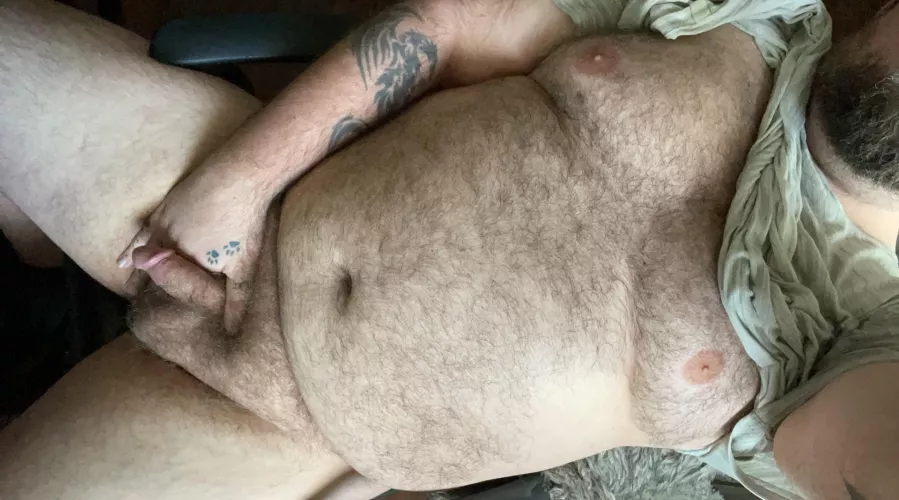 The snow has started in Canada, need someone to help keep me warm ☺️