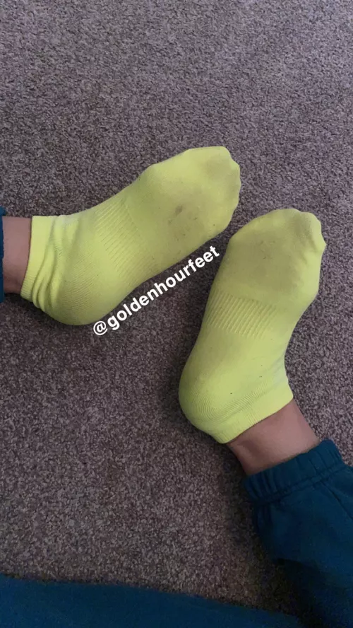 Toe prints coming in🥰