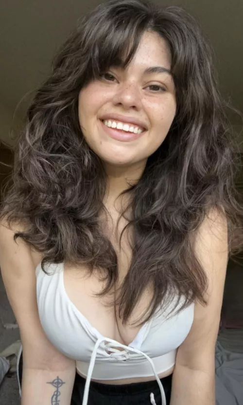 What are your thoughts on girls without makeup on