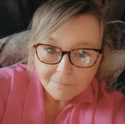 Who won’t to cum on my glasses